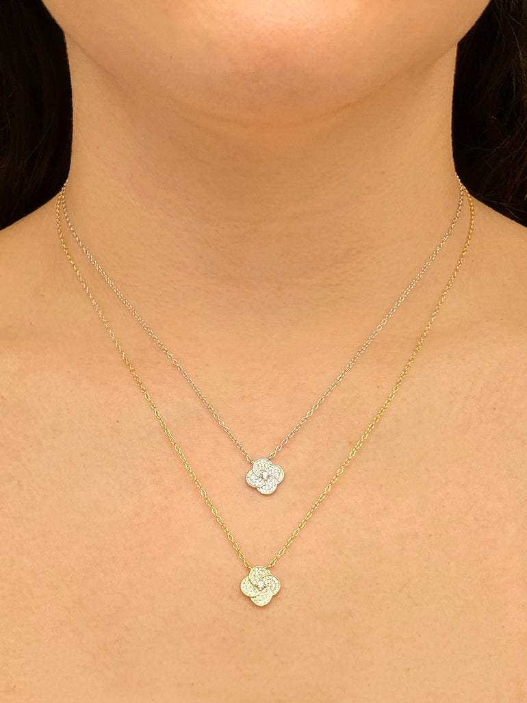Collar Dije Flor Cuatro Petalos Zirconias