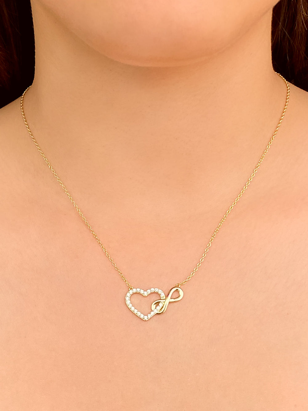 Collar Con Corazon e Infinito