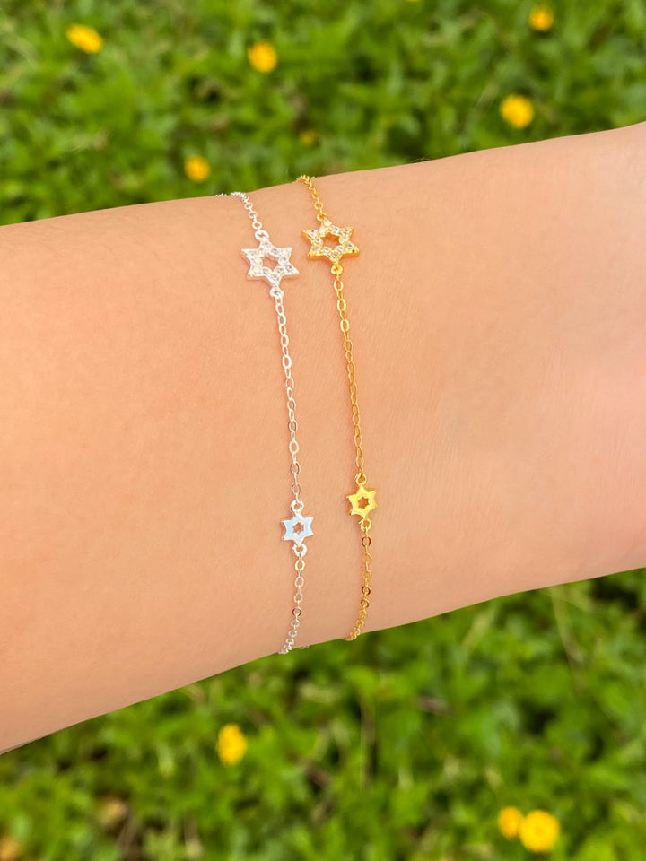 Pulsera Con Contorno Estrella Zirconias