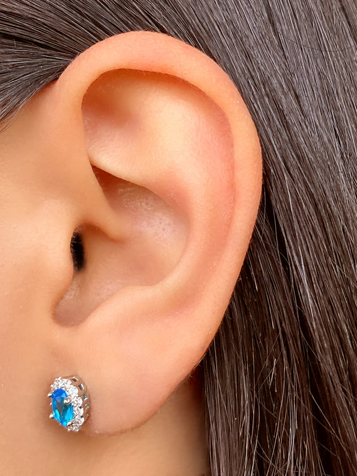 Par Arete Ovalado Birthstone Plateado