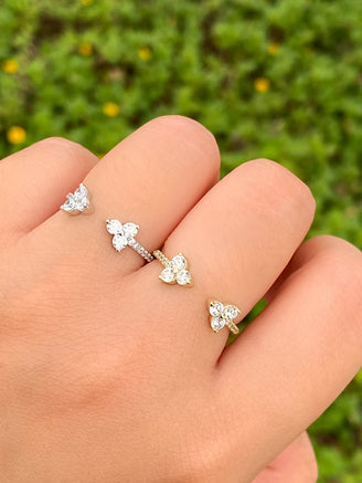 Anillo Abierto Con Trebol Tres Zirconias