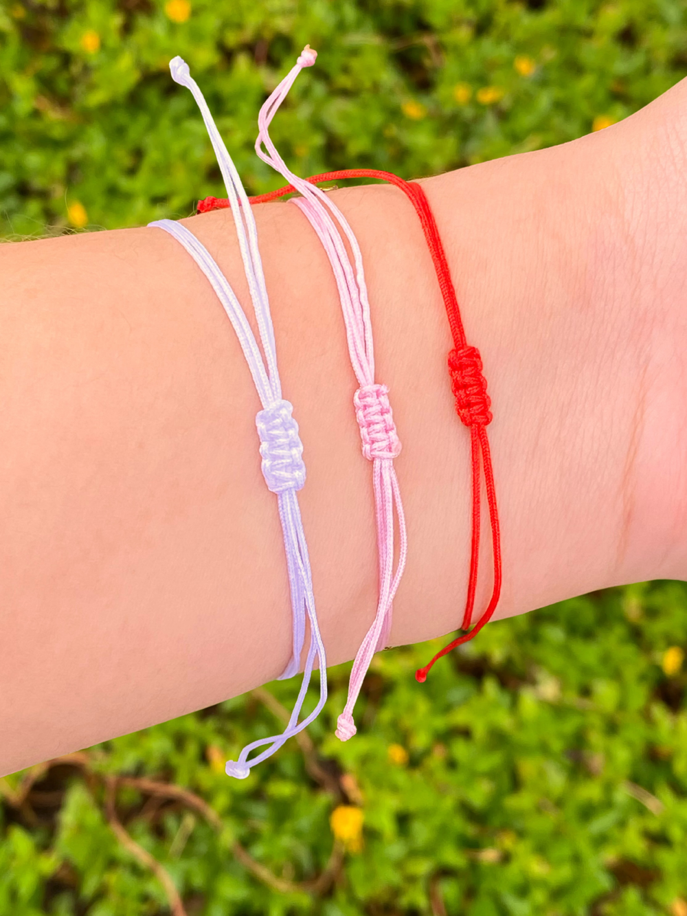 Pulsera Hilo Con Corazon Dorado