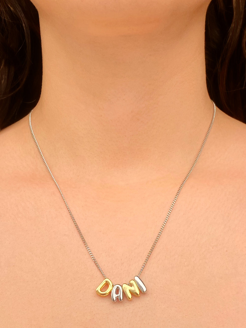 Personaliza Tu Collar Con Inicial Mini Bubble Combinado