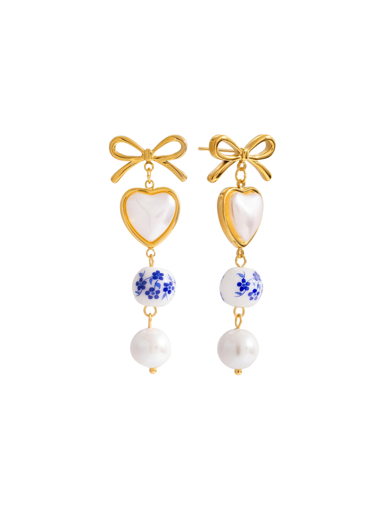 Par Arete Moño Corazon Con Flores Azules