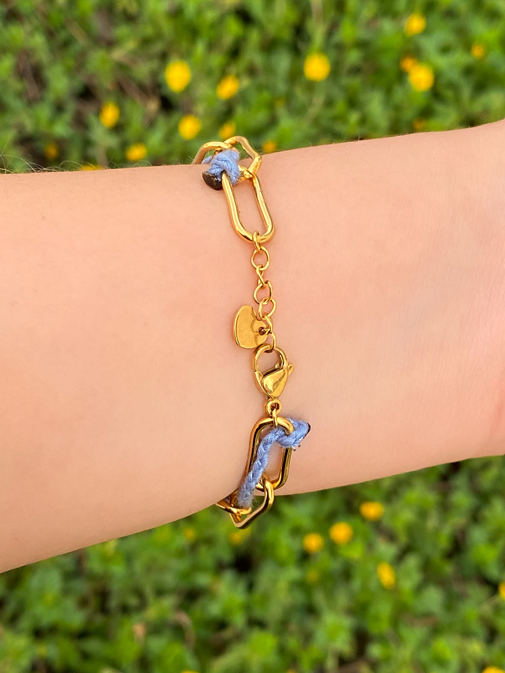 Pulsera Eslabones Con Cordon Azul y Dijes