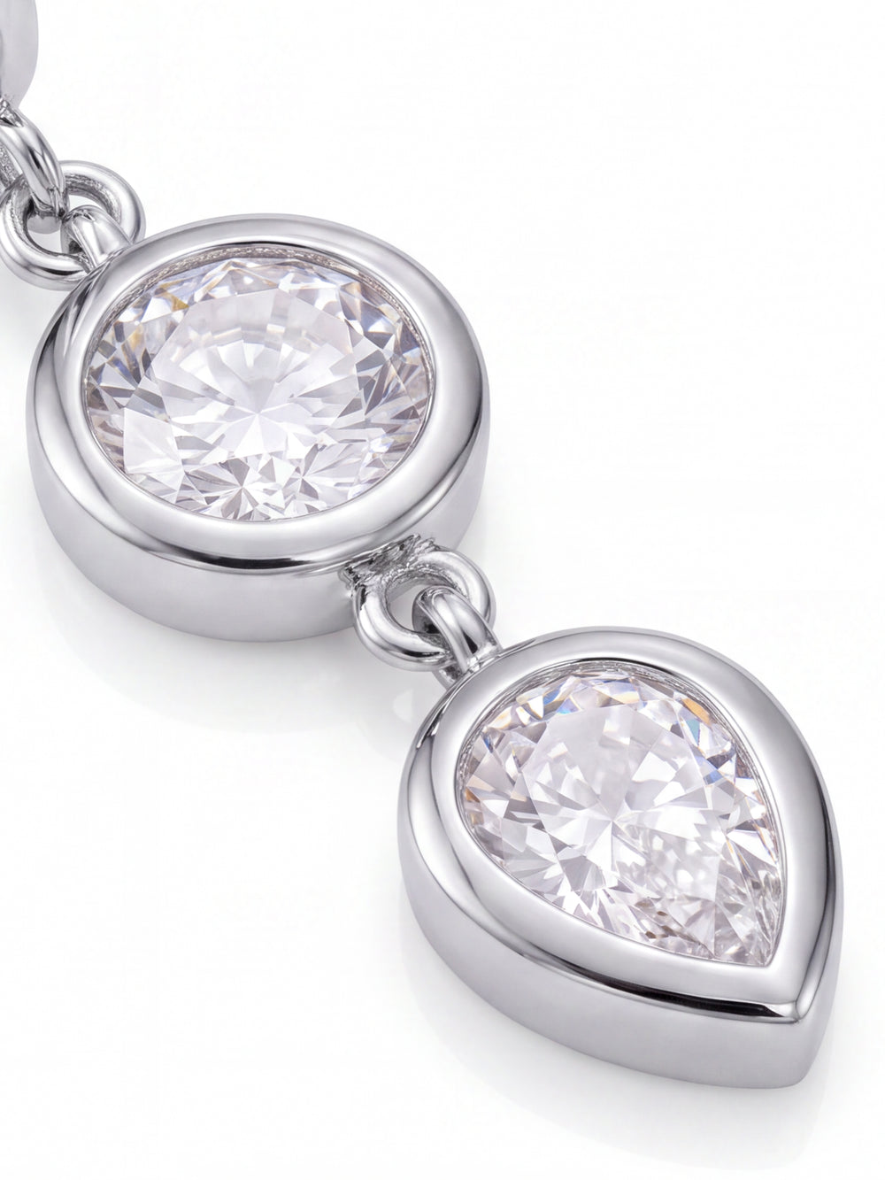Par Arracada Con Dije Zirconia Y Gota