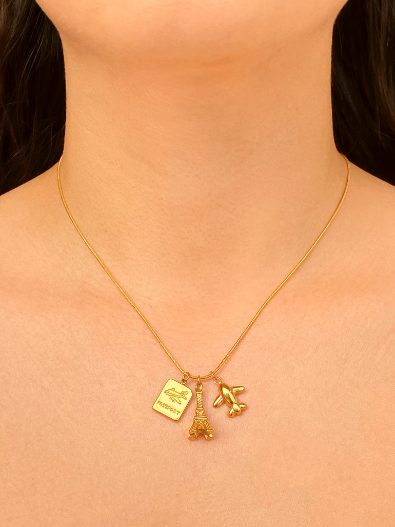 Collar Delgado Con Dije Avion, Pasaporte y Torre Eiffel