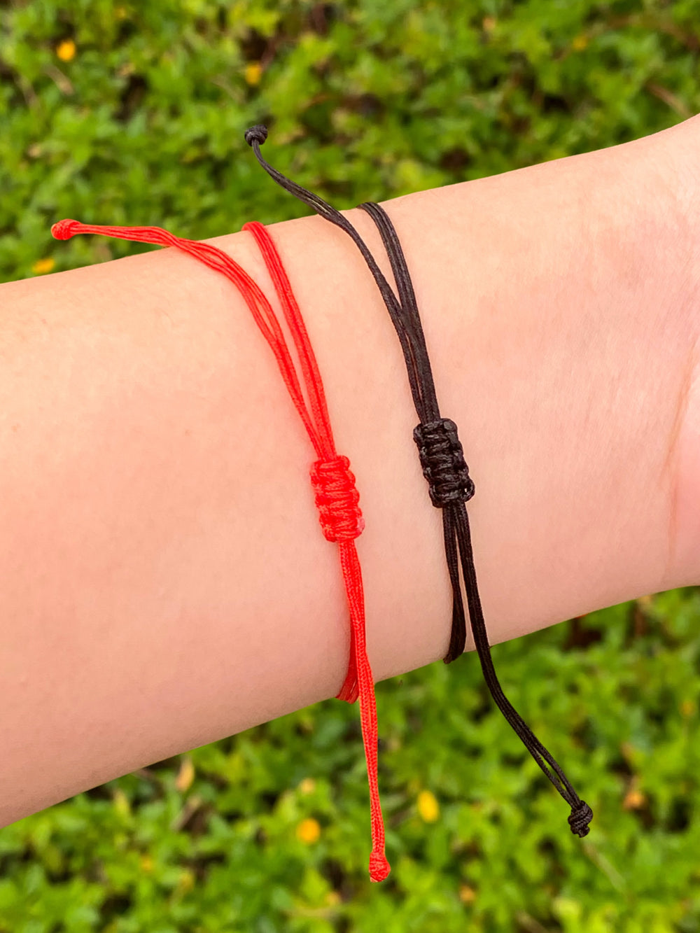 Pulsera Hilo Con Estrella Dorada