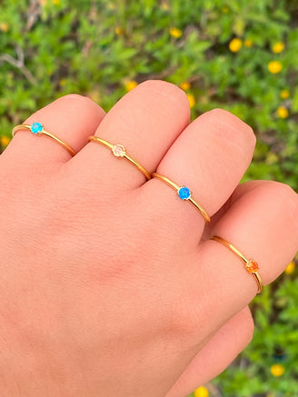 Anillo Con Zirconia Central