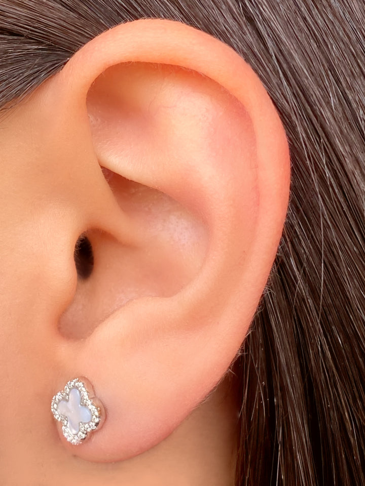 Par Arete Trebol Madre Perla