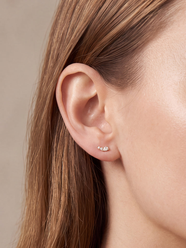 Arete Curva Gota Con Zirconias Acero Inoxidable