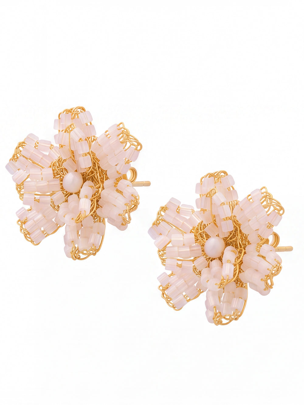 Par Arete Flor Blanca Con Dorado