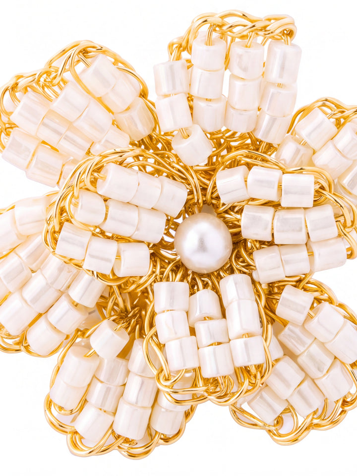 Par Arete Flor Beige Con Perla
