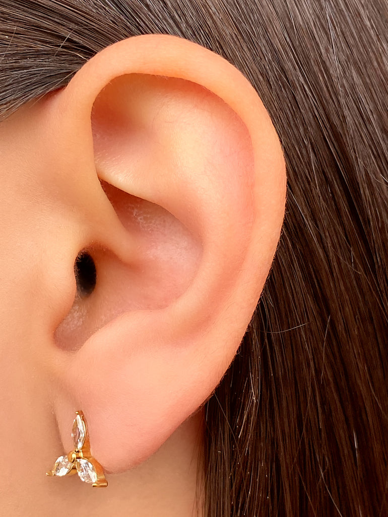 Par Arete Flor Tres Petalos Zirconia