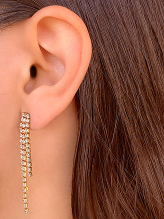 Par Arete Triple Tira Zirconias