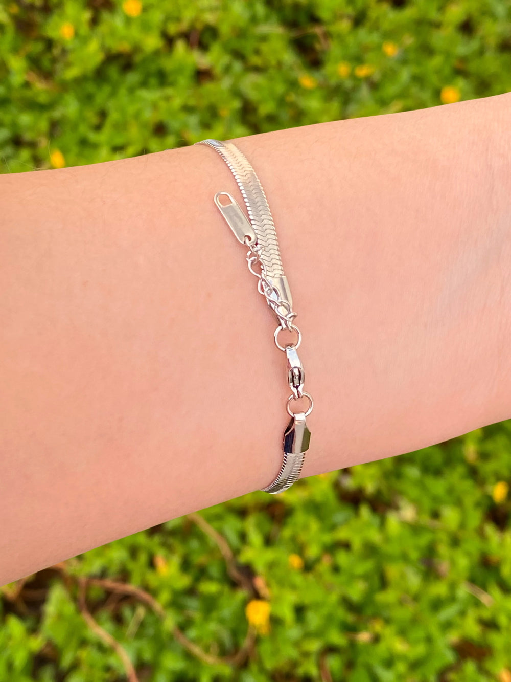 Pulsera Plateada Planchada 4 mm