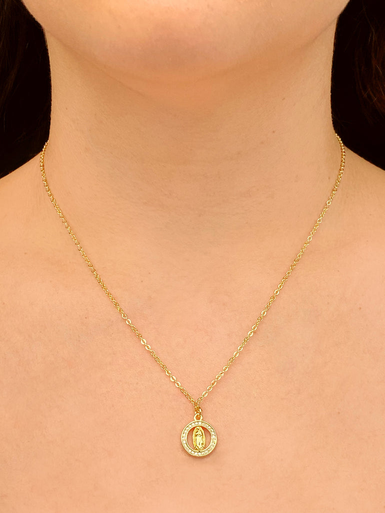 Collar Dije Virgen Chica Contorno Zirconias