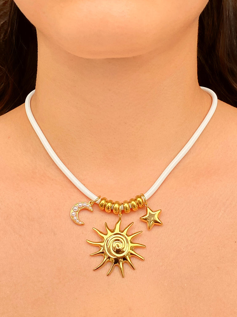 Collar Cordon Blanco Con Dije Sol, Estrella y Luna