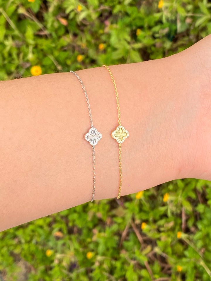Pulsera Trebol Contorno Zirconias