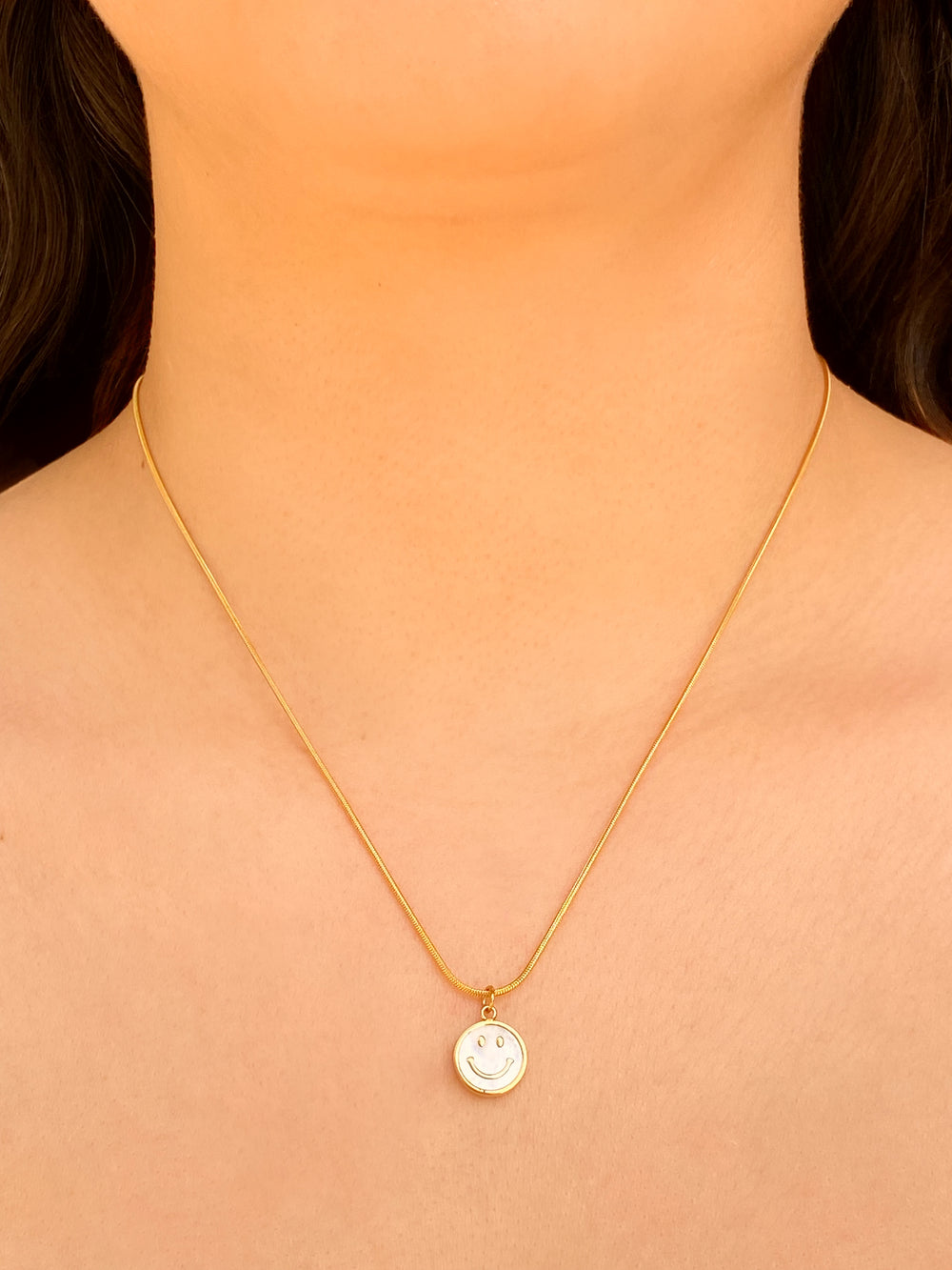 Collar Delgado Con Carita Feliz