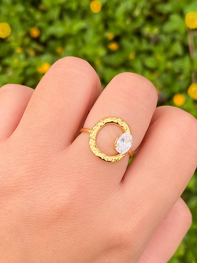 Anillo Ovalo Abierto Con Zirconia
