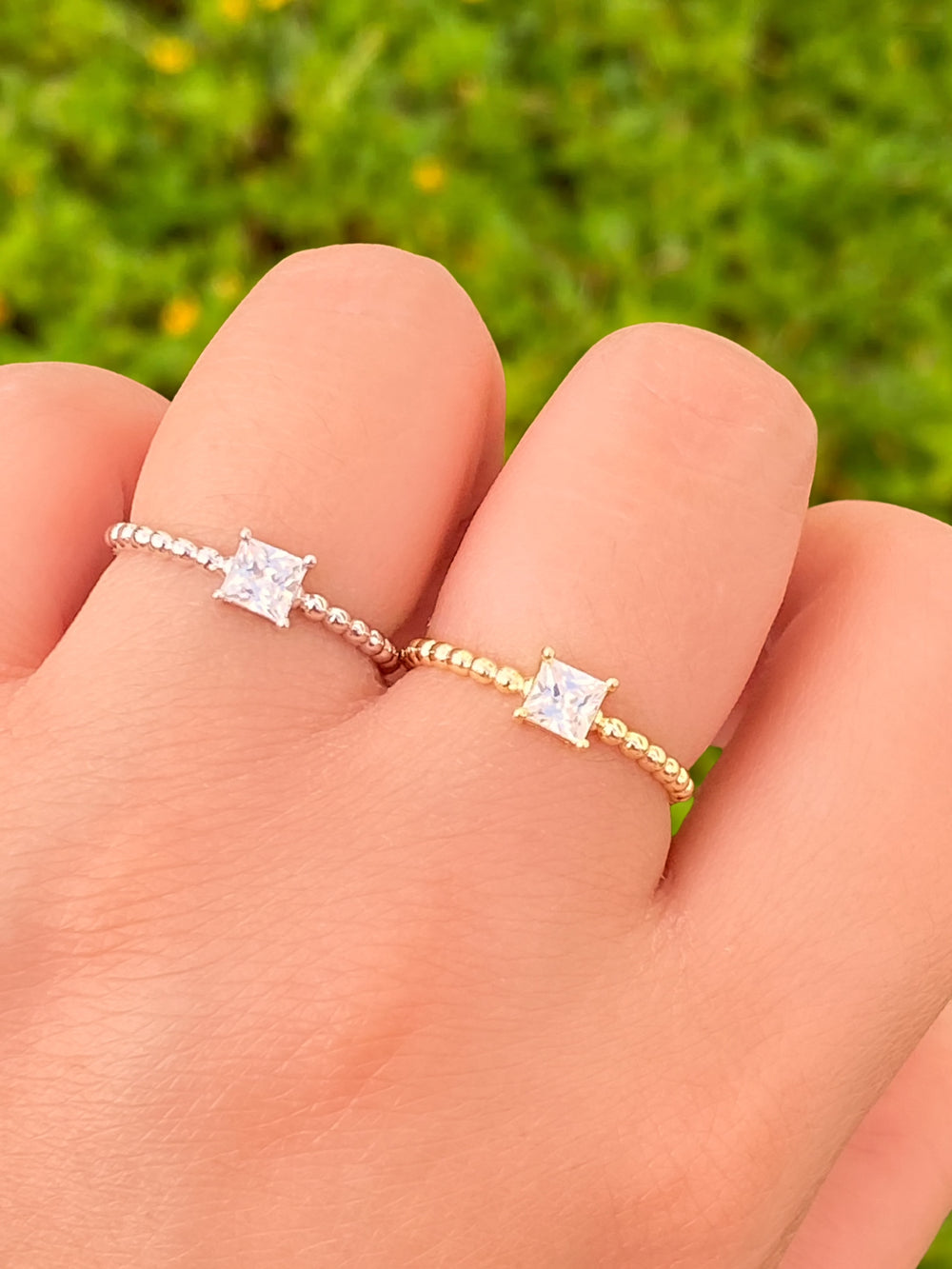 Anillo Bolitas Con Zirconia Cuadrada