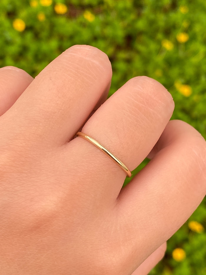 Anillo Delgado Liso Oro 10K