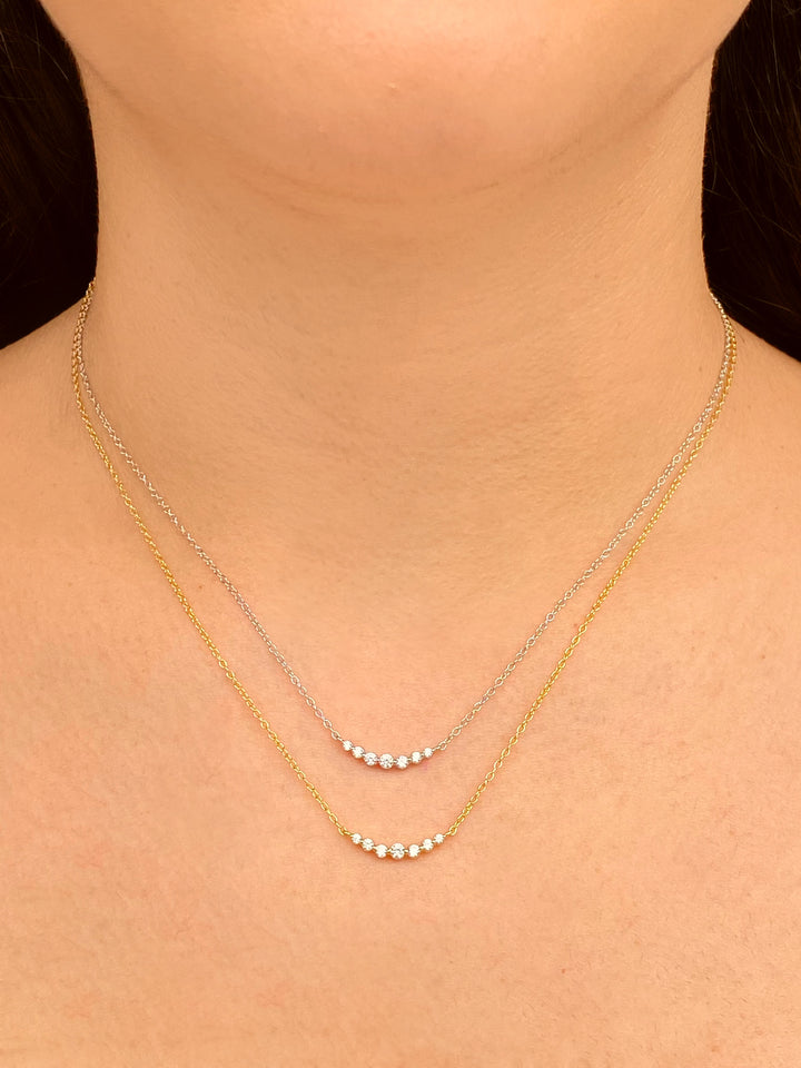 Collar Con Curva Delgada Zirconias