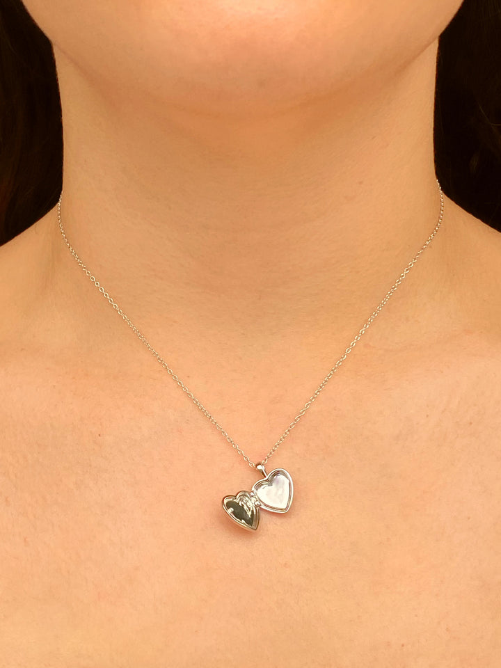 Collar Dije Corazon Relicario