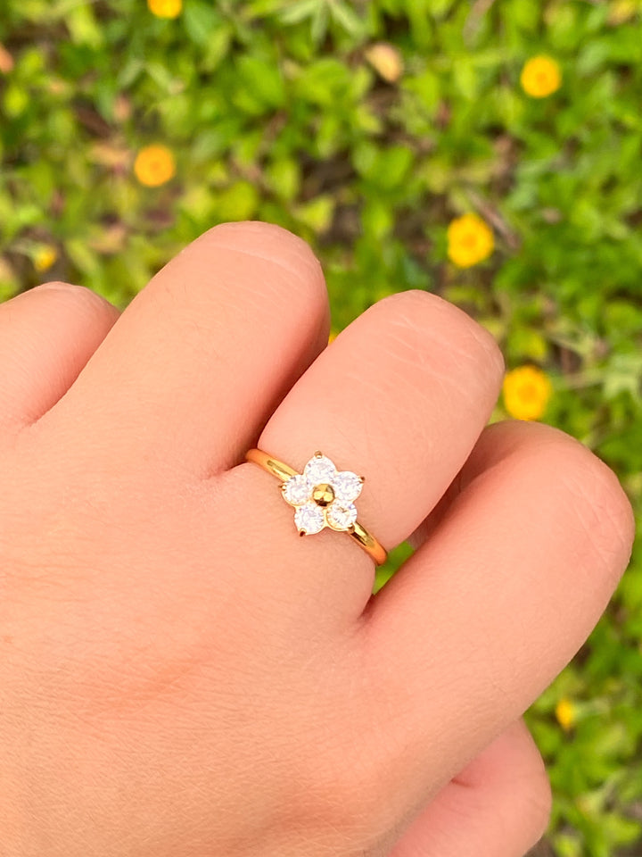 Anillo Ajustable Flor Zirconia