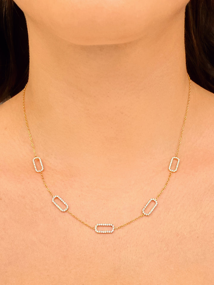 Collar Con Cinco Ovalos Zirconias