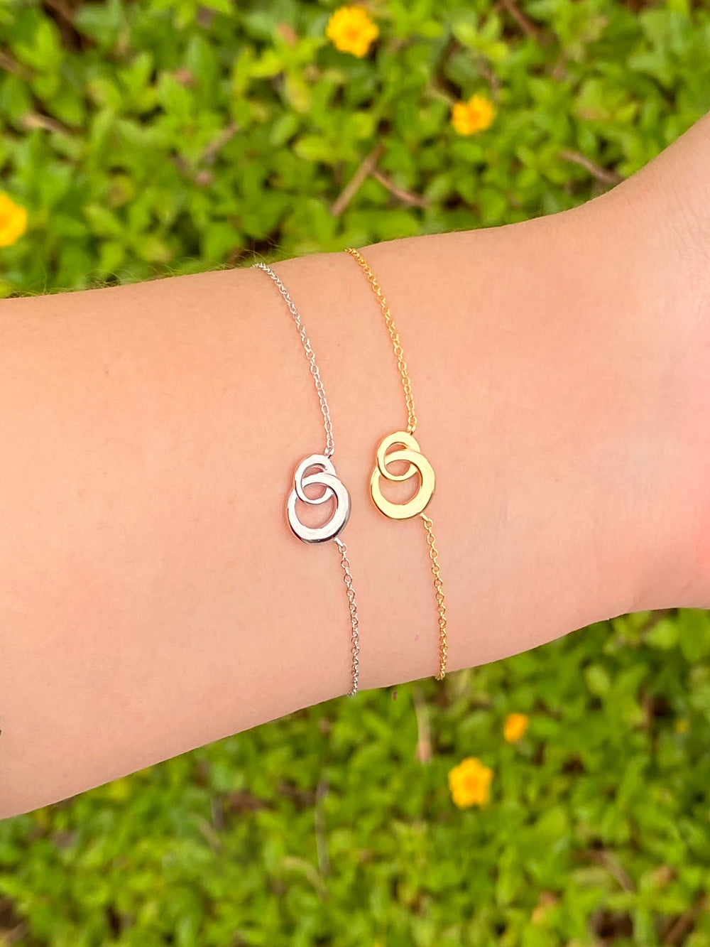 Pulsera Dos Circulos Enlazados