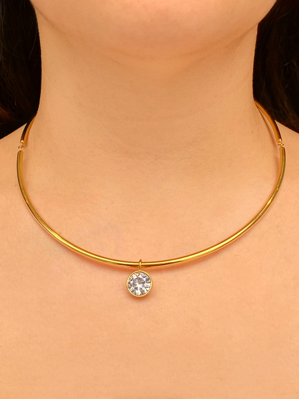 Choker Rigido Dije Zirconia Redonda