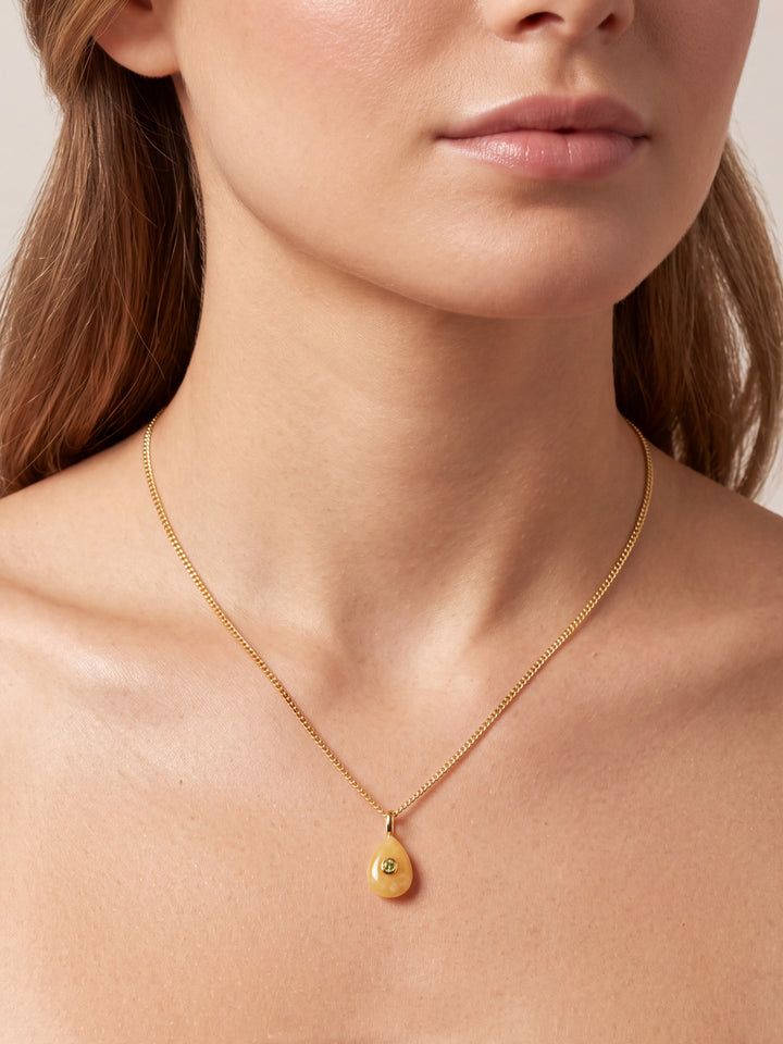 Dije Ovalado Con Centro Zirconia