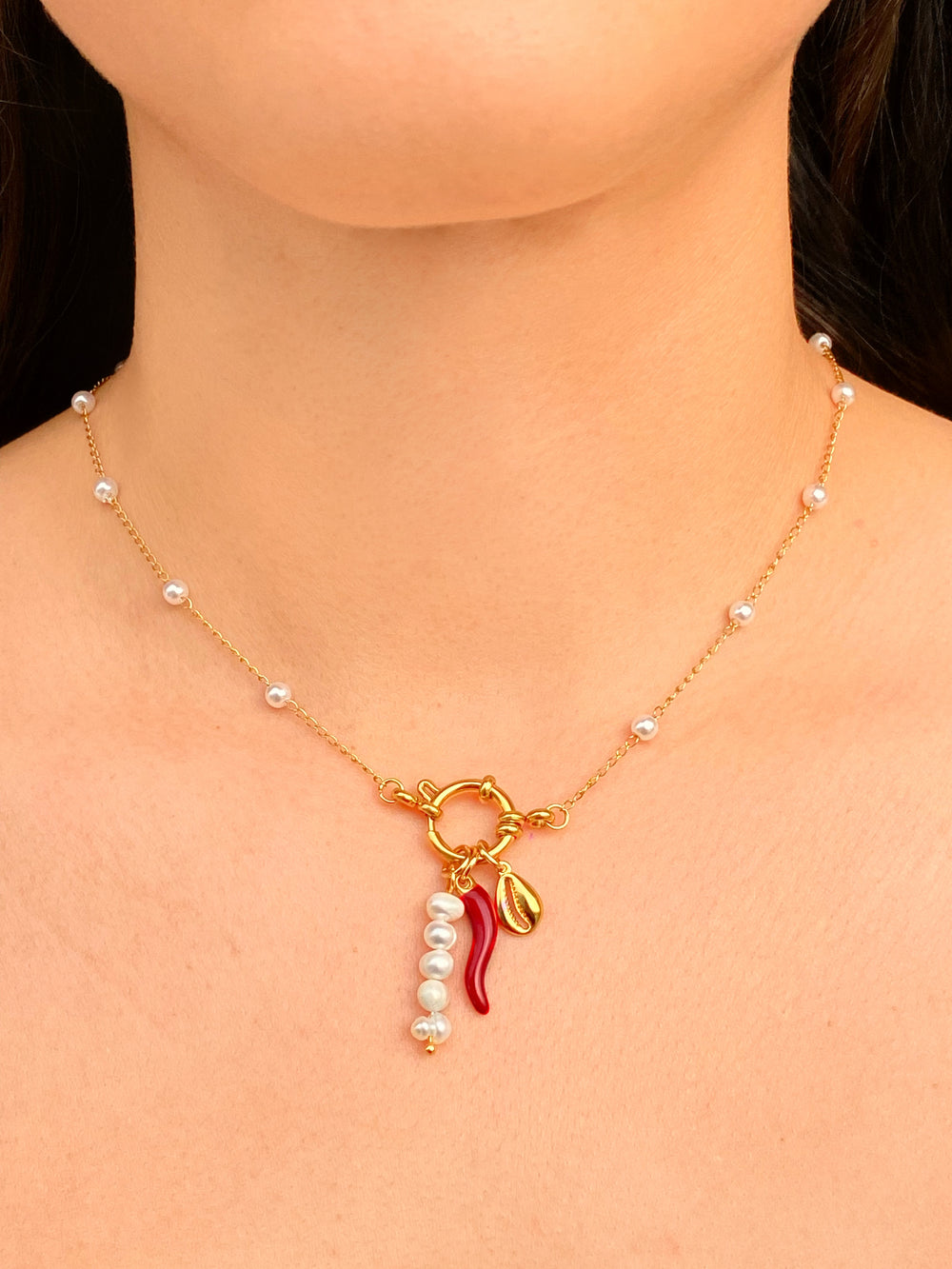 Collar Perlas Broche Timon Con Dijes Marinos