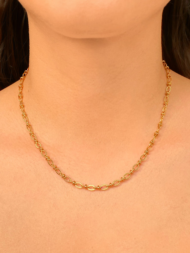 Collar Eslabones Ovalados Enlazados