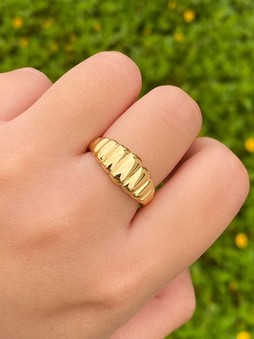 Anillo Chunky Con Lineas