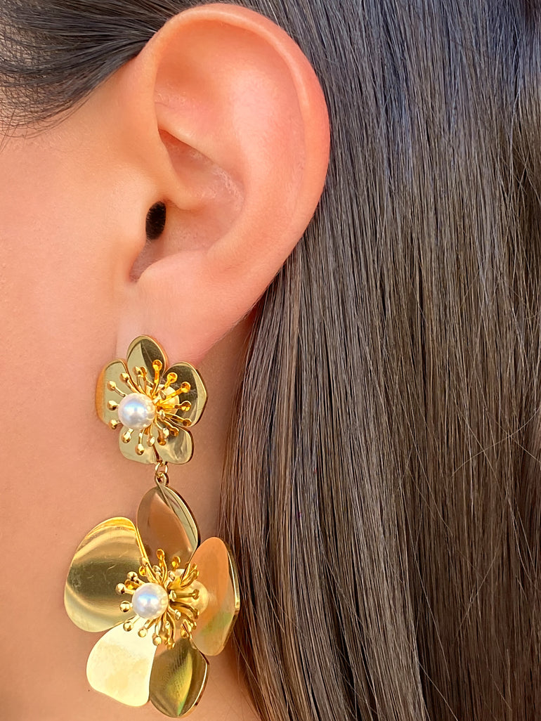 Par Arete Doble Flor Centro Perla