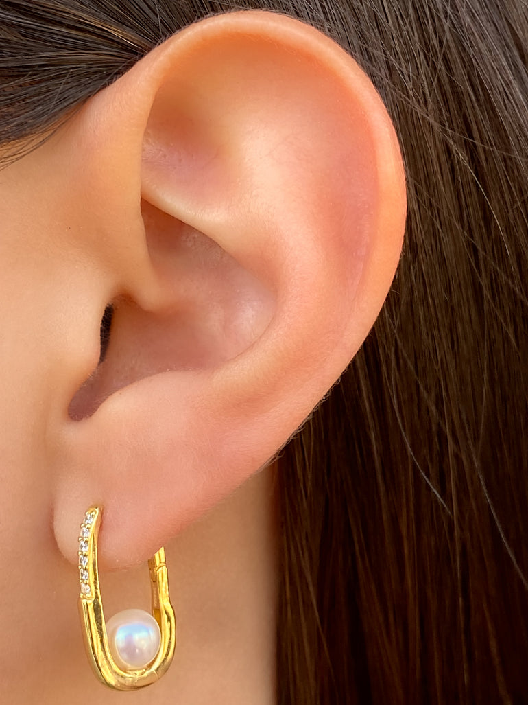 Par Arracada Rectangular Con Zirconias y Perla