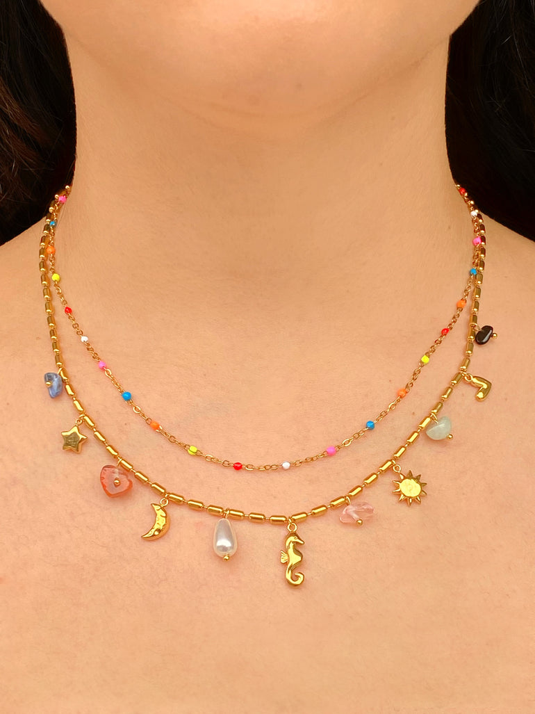 Collar Doble Con Dijes y Chaquiras Rainbow