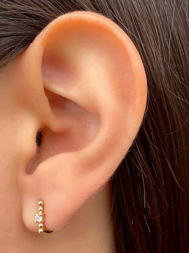 Arracada Dorada Con Bolitas y Zirconia