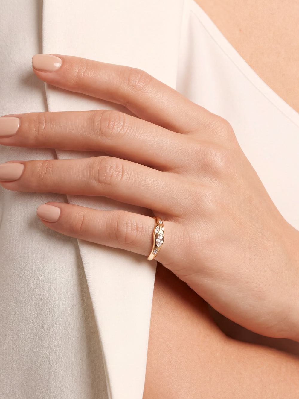 Anillo Grueso Con Zirconias