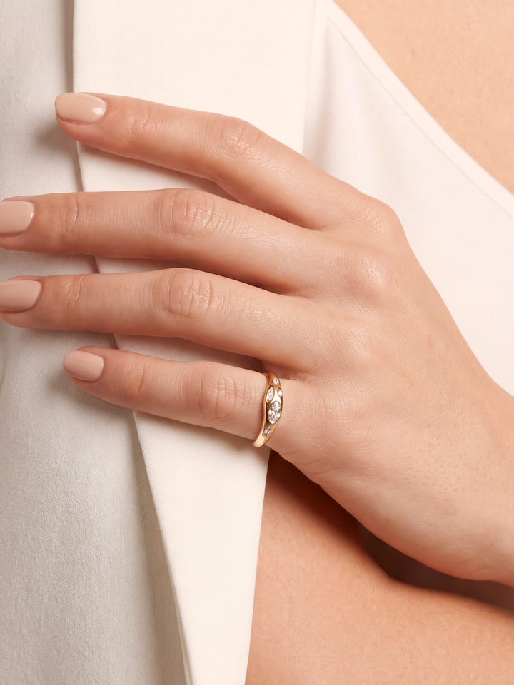 Anillo Grueso Con Zirconias