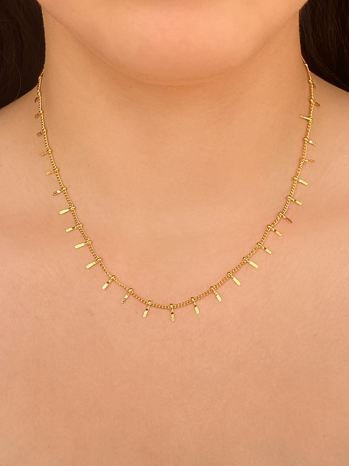 Collar Dorado Con Picos