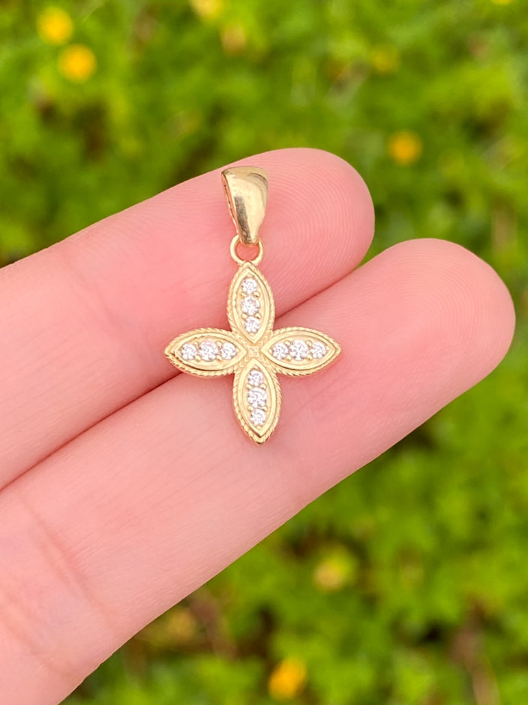 Dije Flor Cuatro Petalos Zirconias Oro 14k