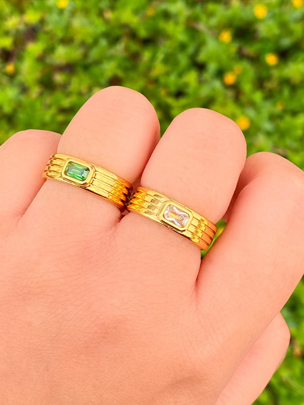 Anillo Grueso Con Zirconia Rectangular