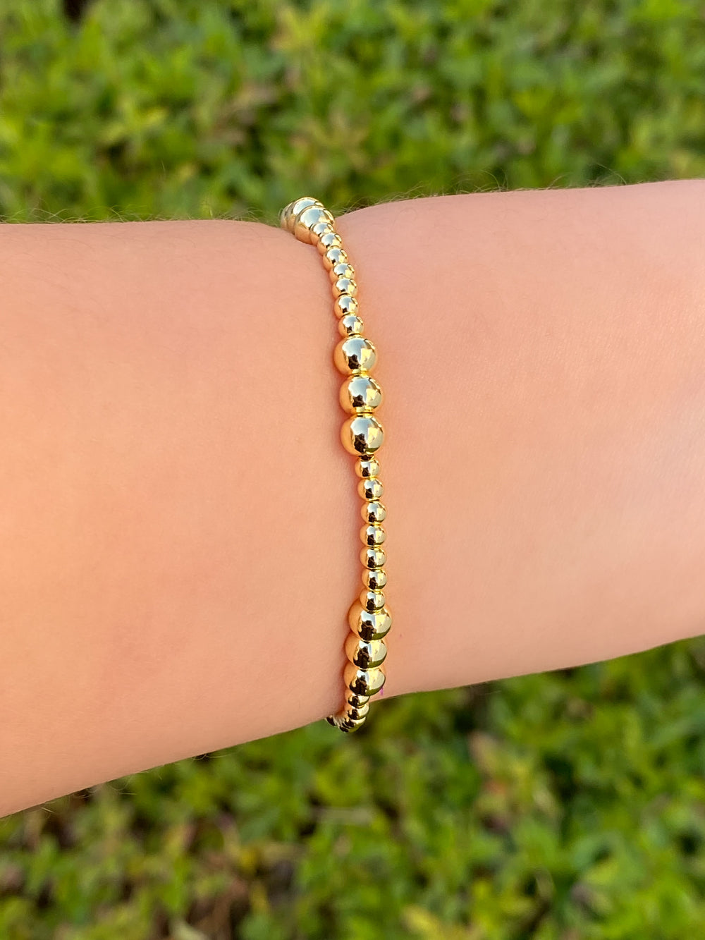 Pulsera Bolitas Doradas Triples Intercaladas