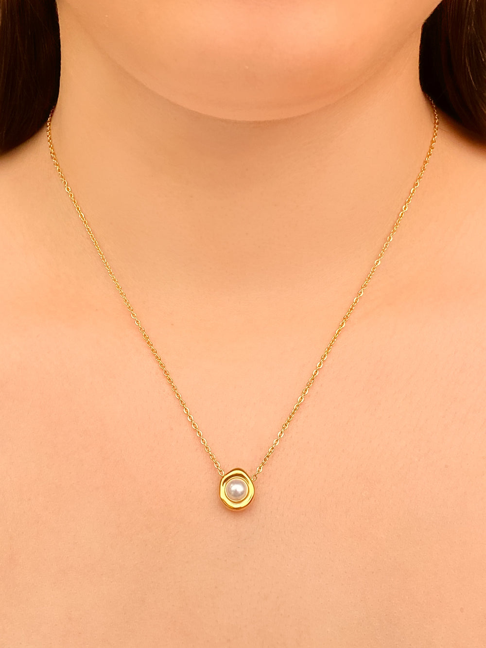 Collar Con Dije Irregular Con Perla