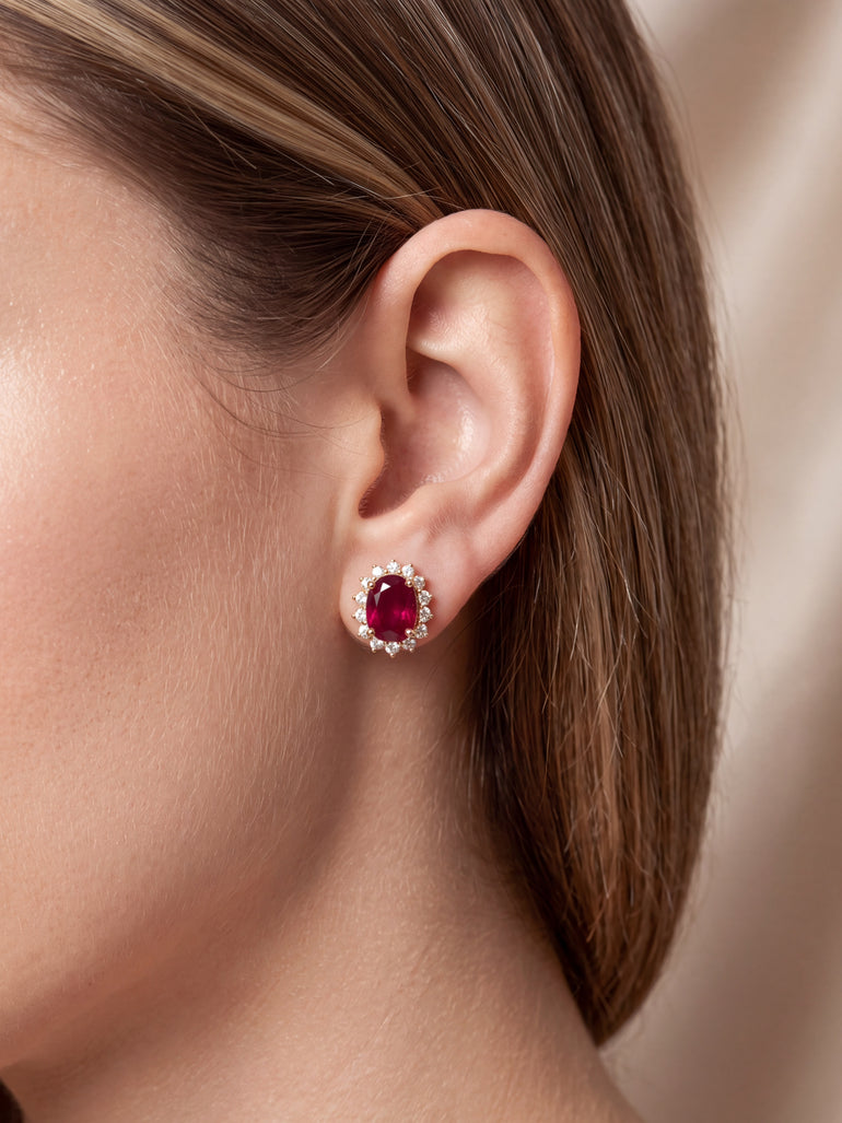 Par Arete Rubí Corte Ovalo Con Halo De Diamantes 5.55 CTTW