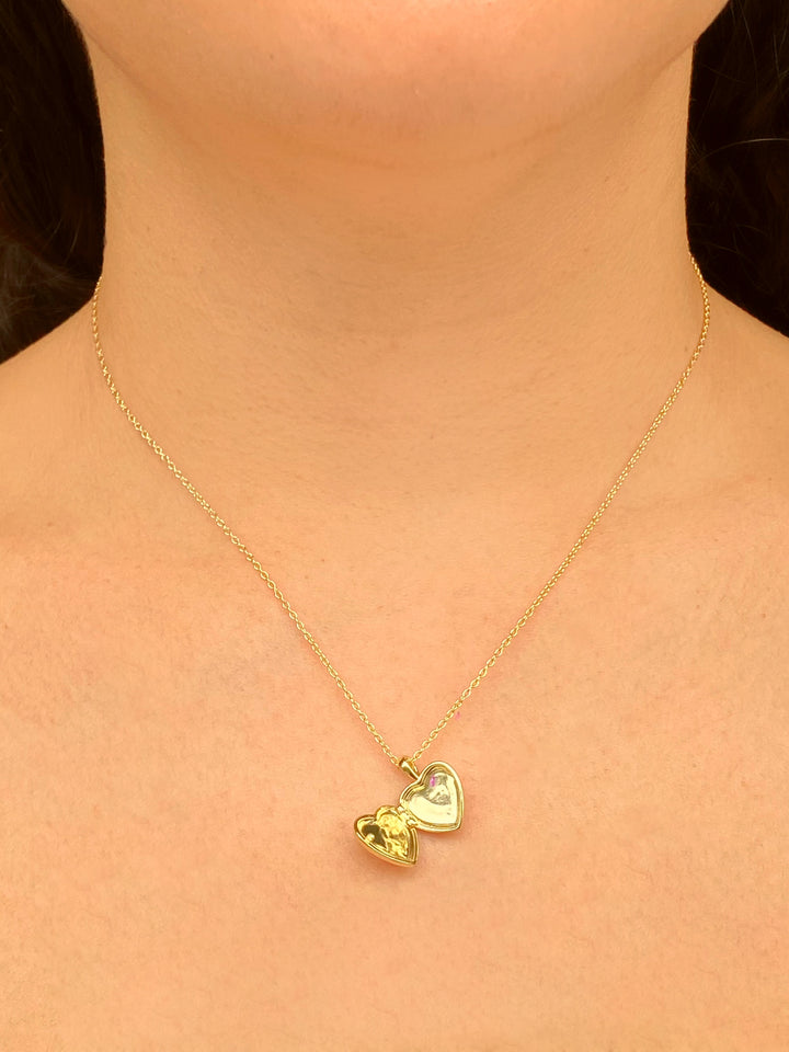Collar Dije Corazon Relicario